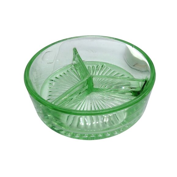 Green divided sunburst dish 3 sections - Picture 1 of 3